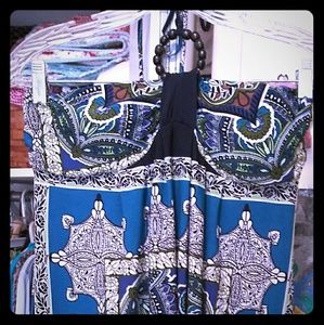 En focus halter dress